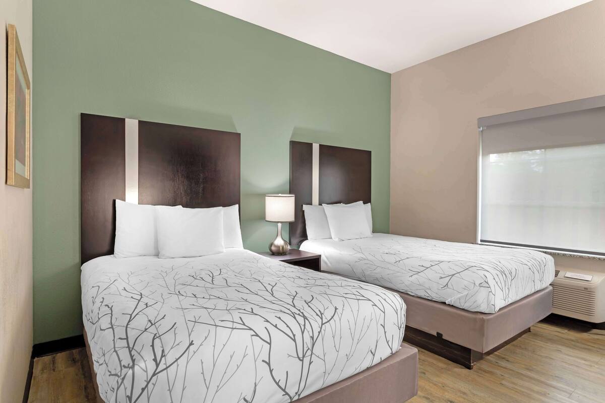 standard room, 2 double beds, non smoking, refrigerator & microwave | pillow-top beds, in-room safe, desk, blackout curtains