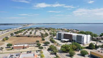 Overlooking the scenic coastline, this hotel offers stunning views of the surrounding waters.