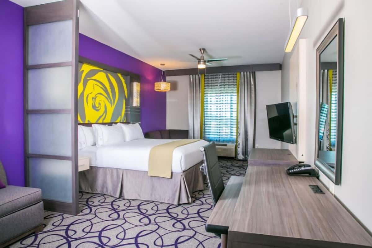 1 bedroom, premium bedding, in-room safe, desk