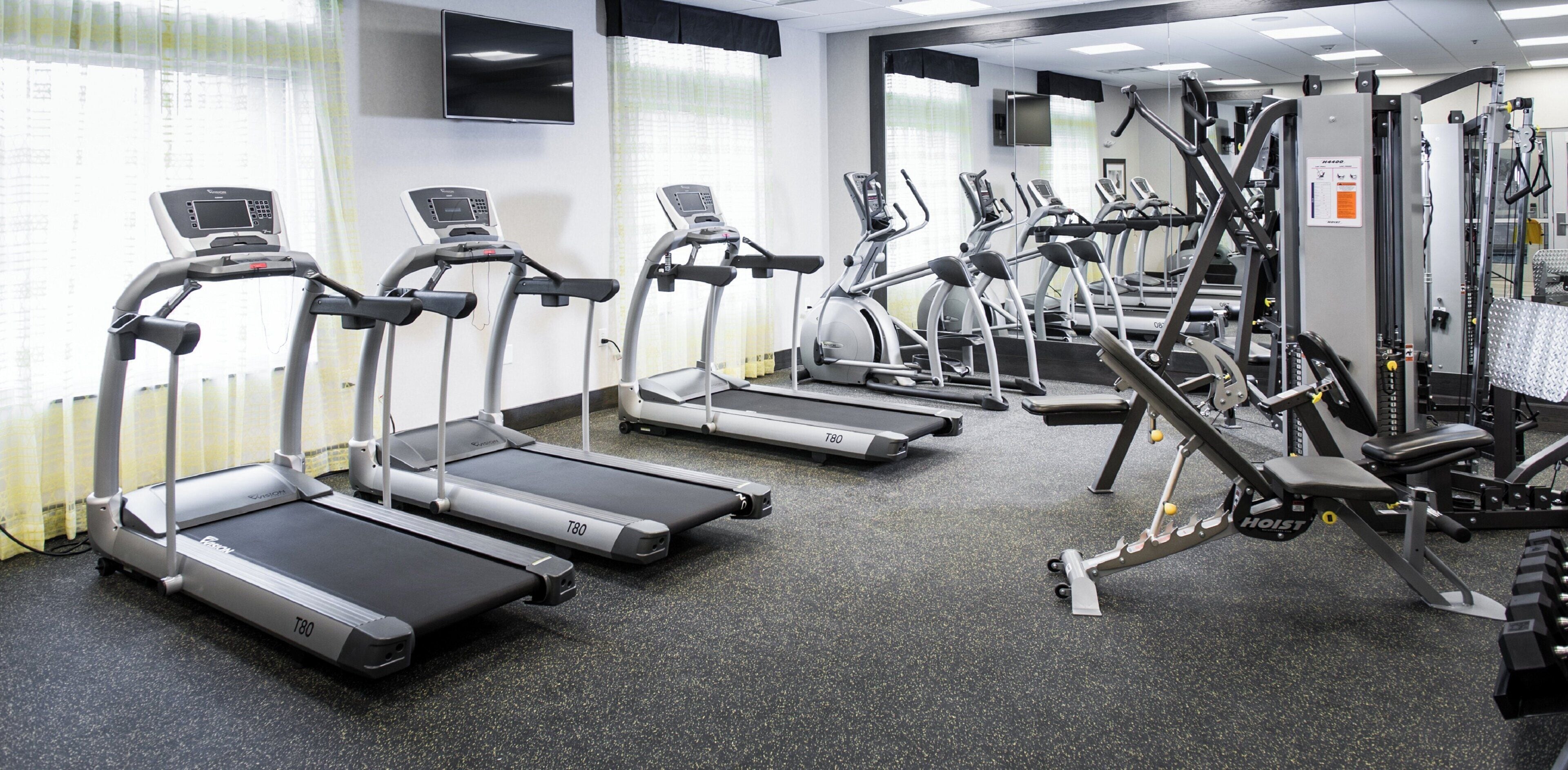 Foto - Holiday Inn Express & Suites Madison Central by IHG