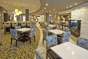 Free buffet breakfast - Holiday Inn Express & Suites Madison Central by IHG (Madison)