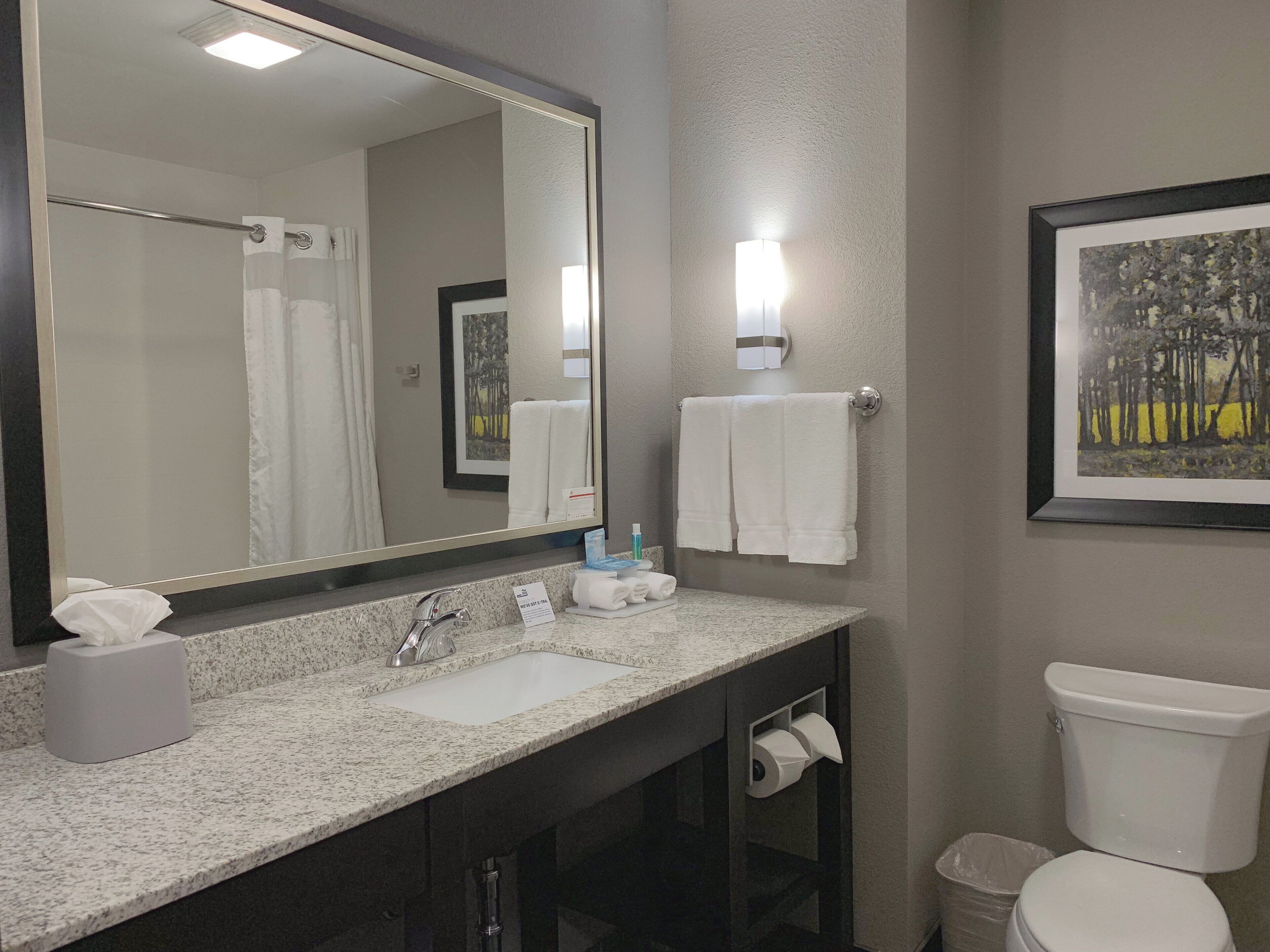 Foto - Holiday Inn Express & Suites Madison Central by IHG