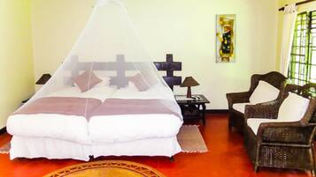 Free minibar items, in-room safe, desk, soundproofing