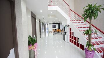 Quầy tiếp tân