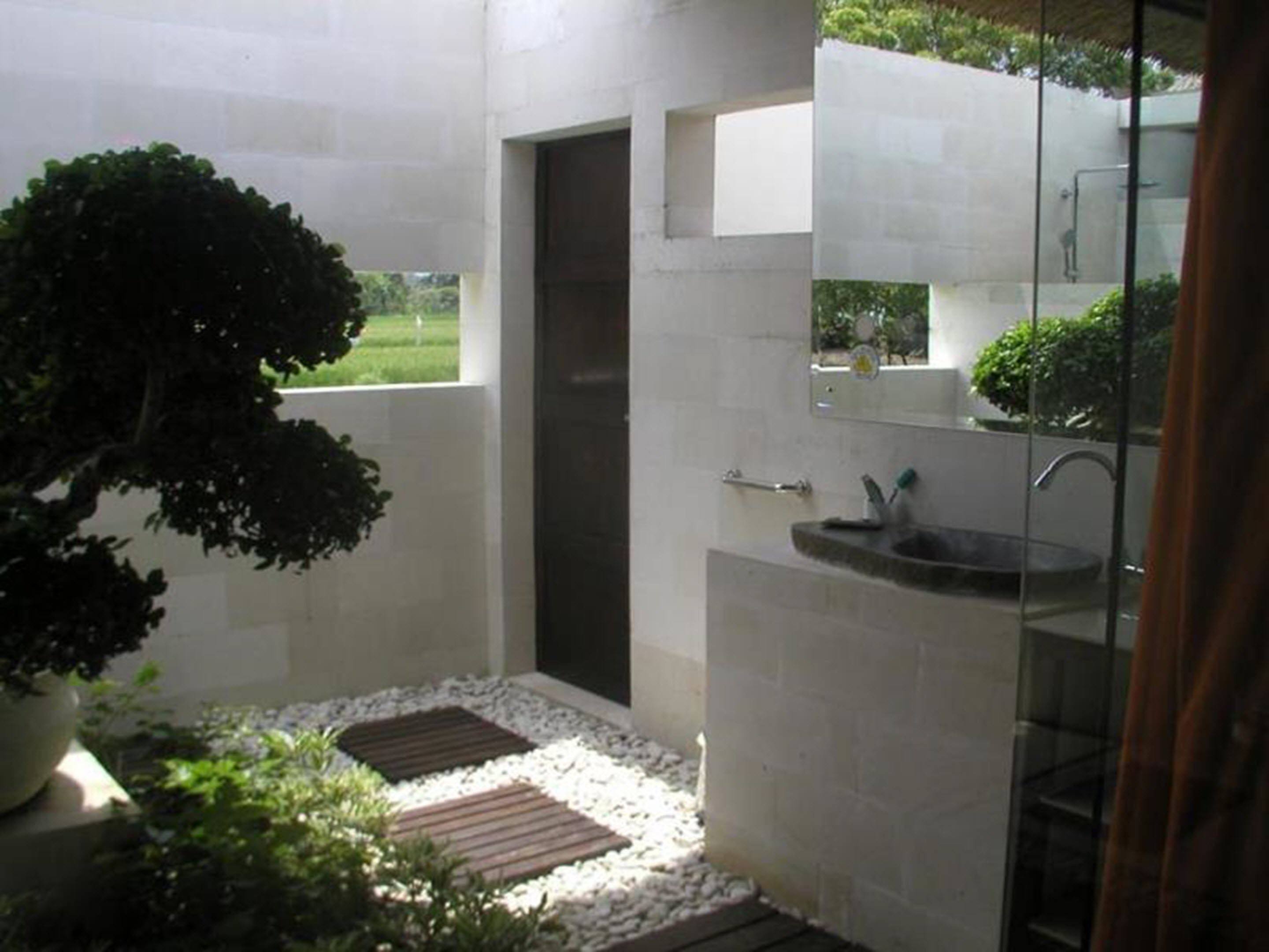 premium double room (vip room) | bathroom | free toiletries, hair dryer, towels