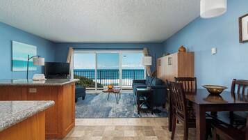 18 Oceanfront 2nd Floor | Living area | Flat-screen TV, DVD player, table tennis