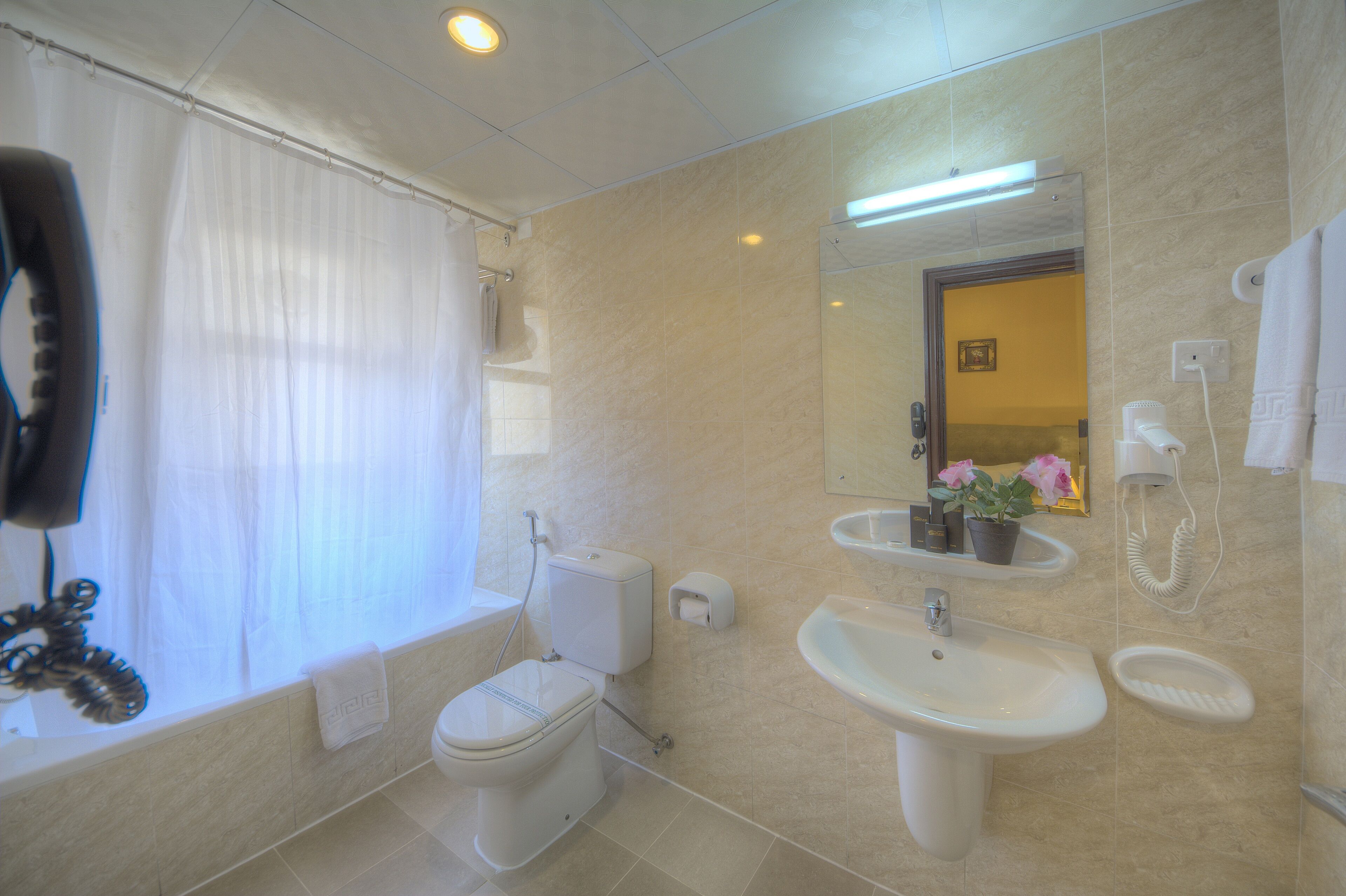 Standard Room | Bathroom