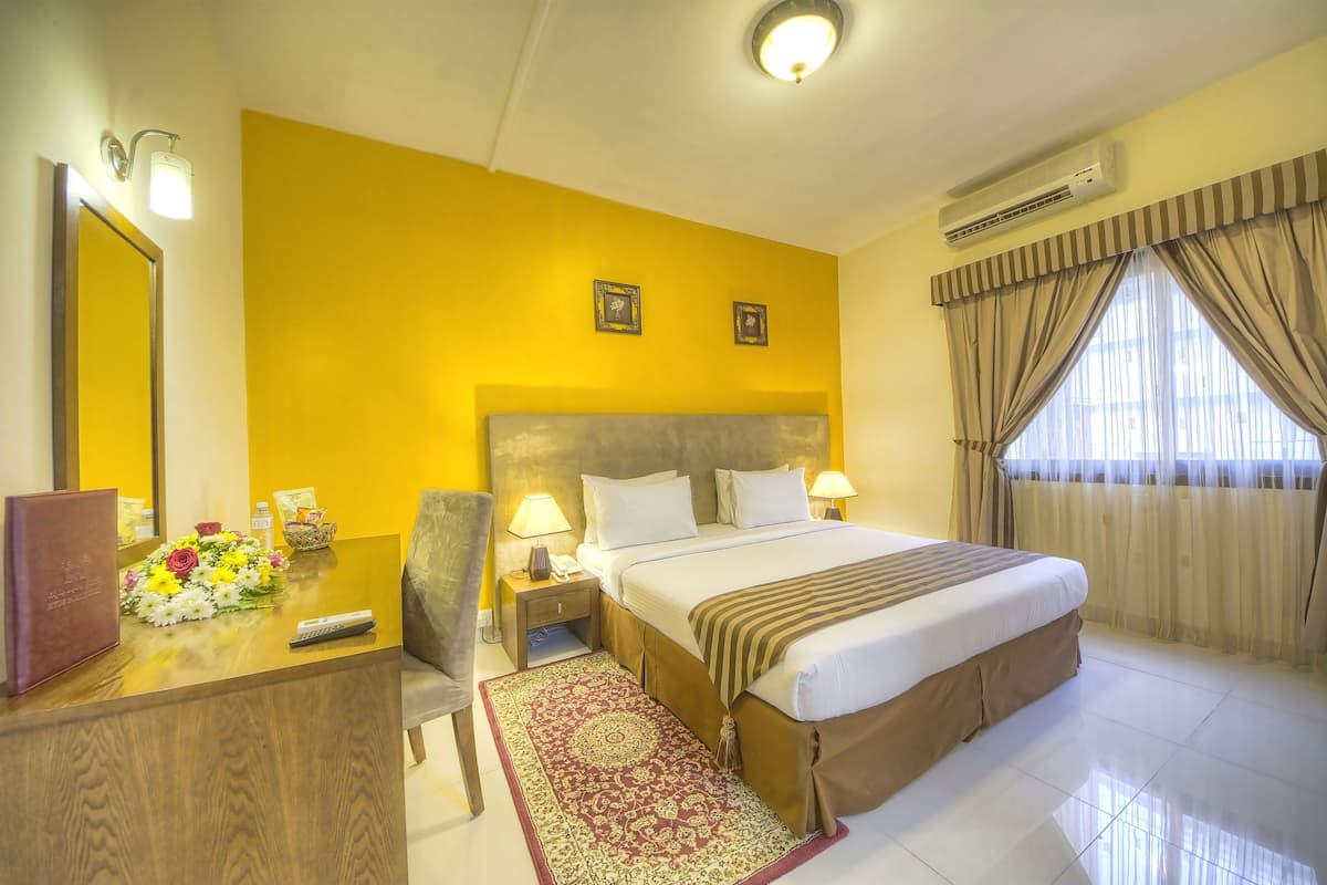 1 bedroom, minibar, in-room safe, iron/ironing board (on request)