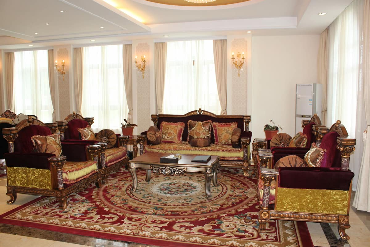 1 bedroom, in-room safe, individually decorated, individually furnished