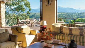 Lounge - Tamodi Lodge and Stables (Keurboomstrand)