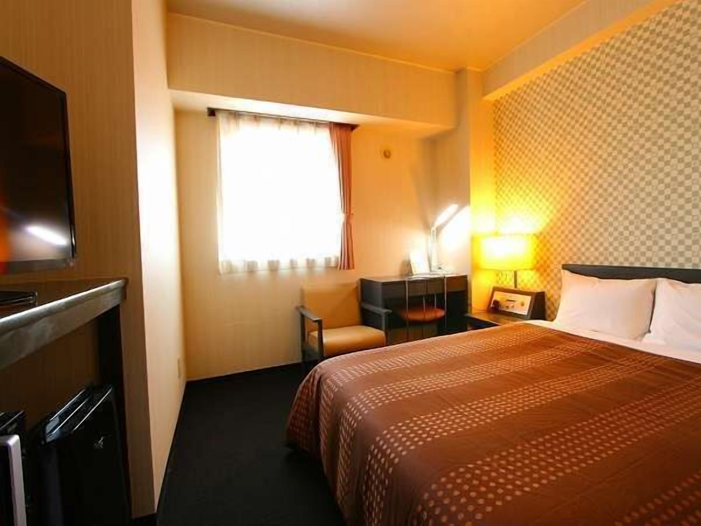 熨斗/熨衣板、免費無線上網、床單