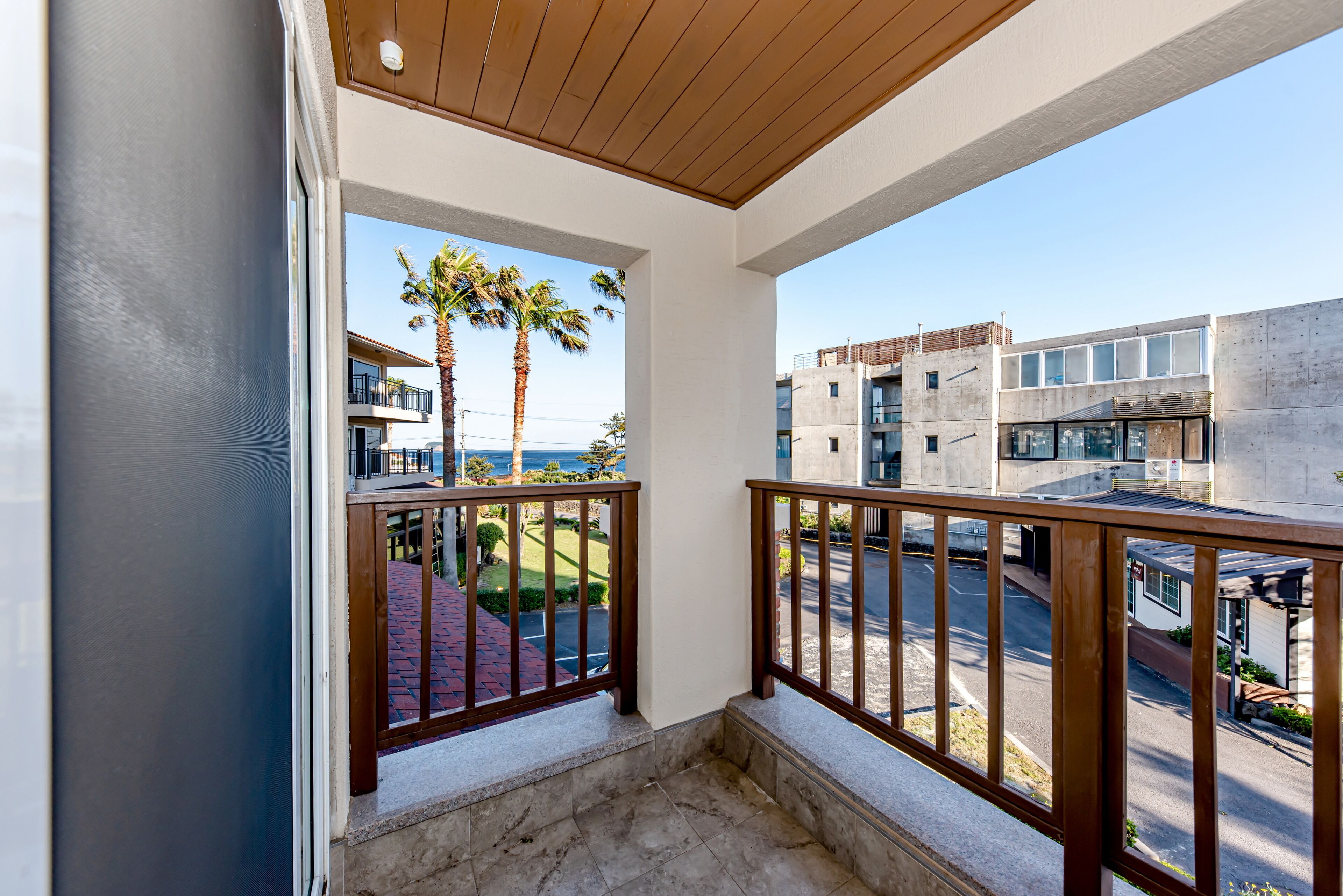 standard twin room | balcony