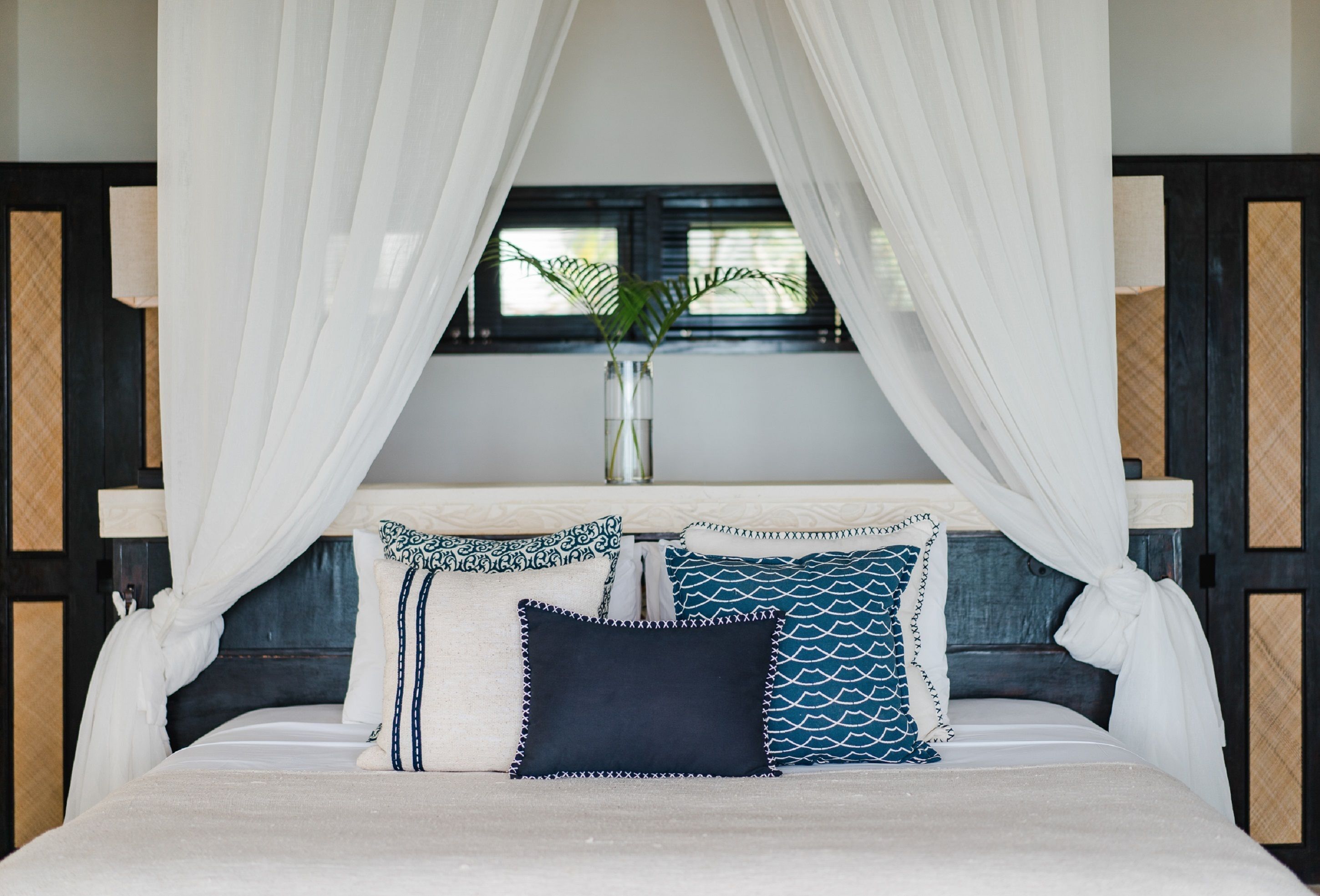 1 chambre, minibar, coffres-forts dans les chambres, bureau