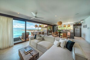 The Residence | Living area | LCD TV - Batu Karang Lembongan Resort & Spa (Lembongan Island)