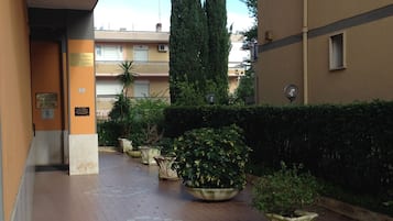 EntrĂ©e de lâhĂ©bergement