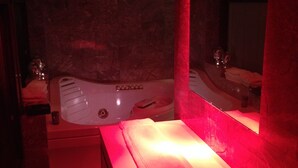 Unclassified image, 3 of 79, button - WC Lipe Mansion (Syracuse)