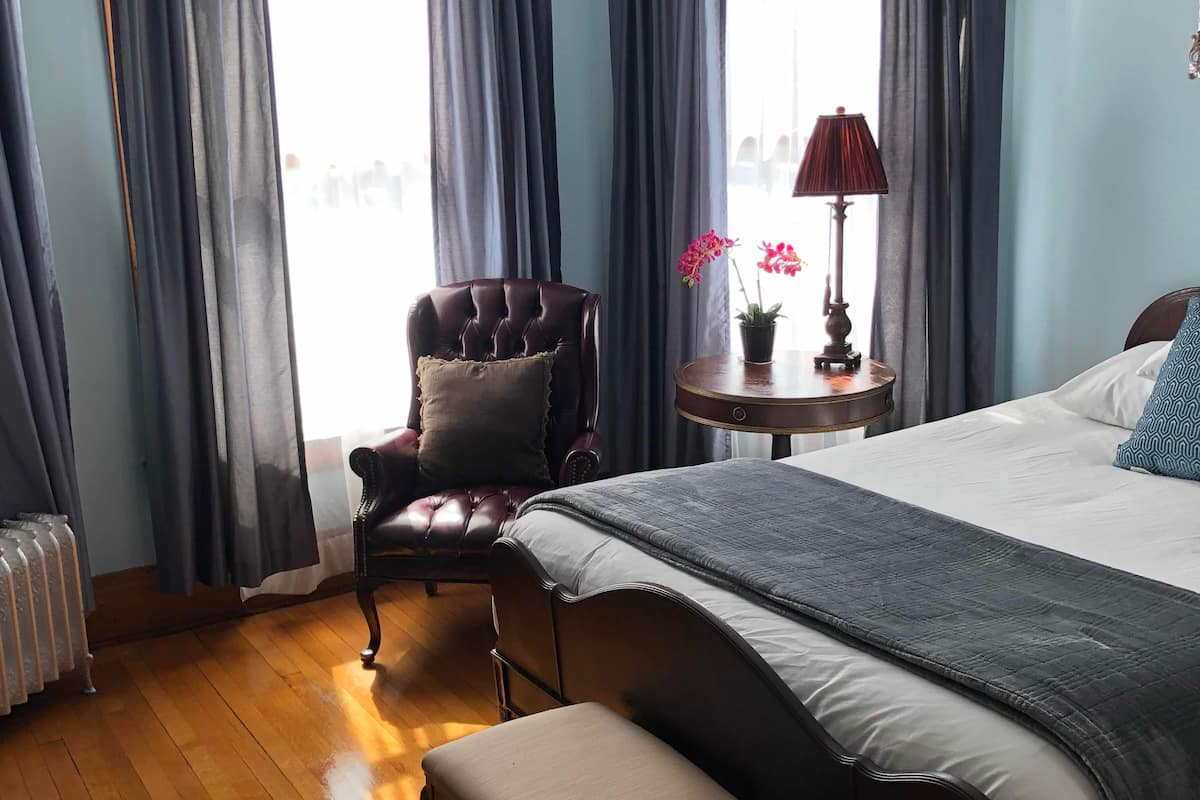 Two Room Suite  | エジプト綿のシーツ、高級寝具、羽毛の掛け布団、ピロートップベッド