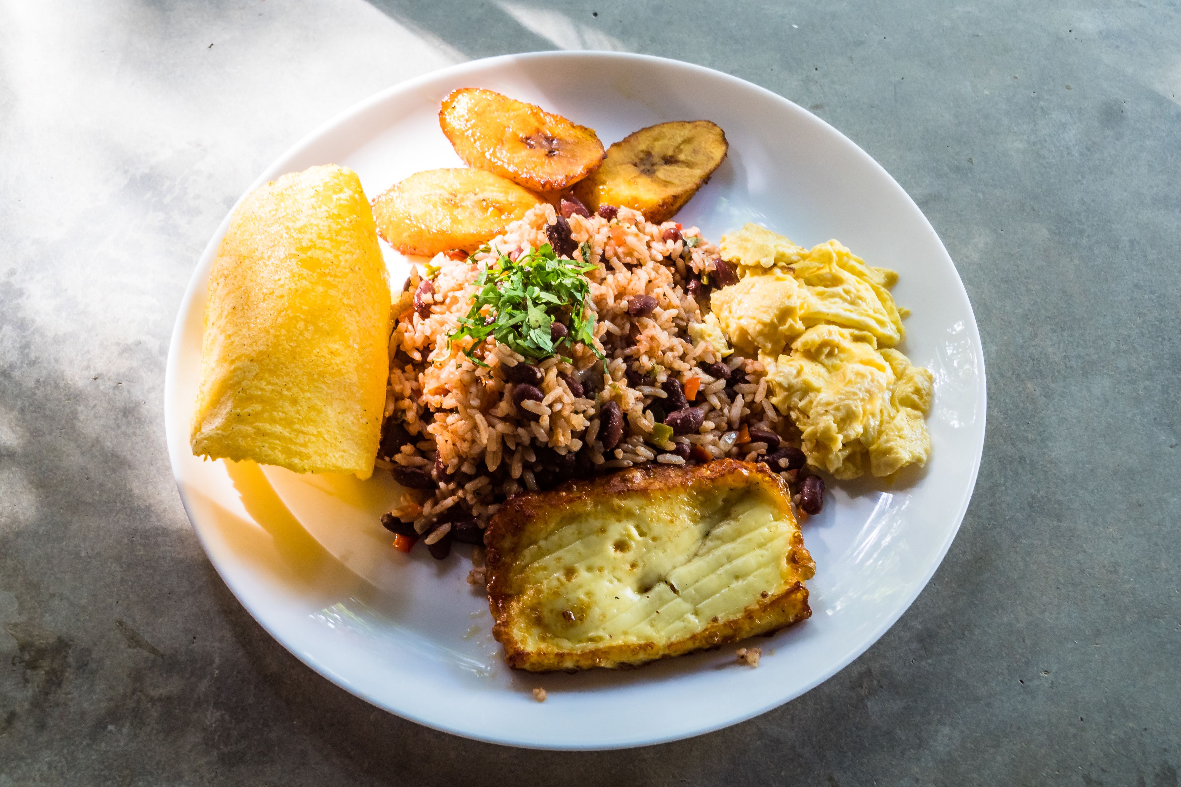 free daily full breakfast