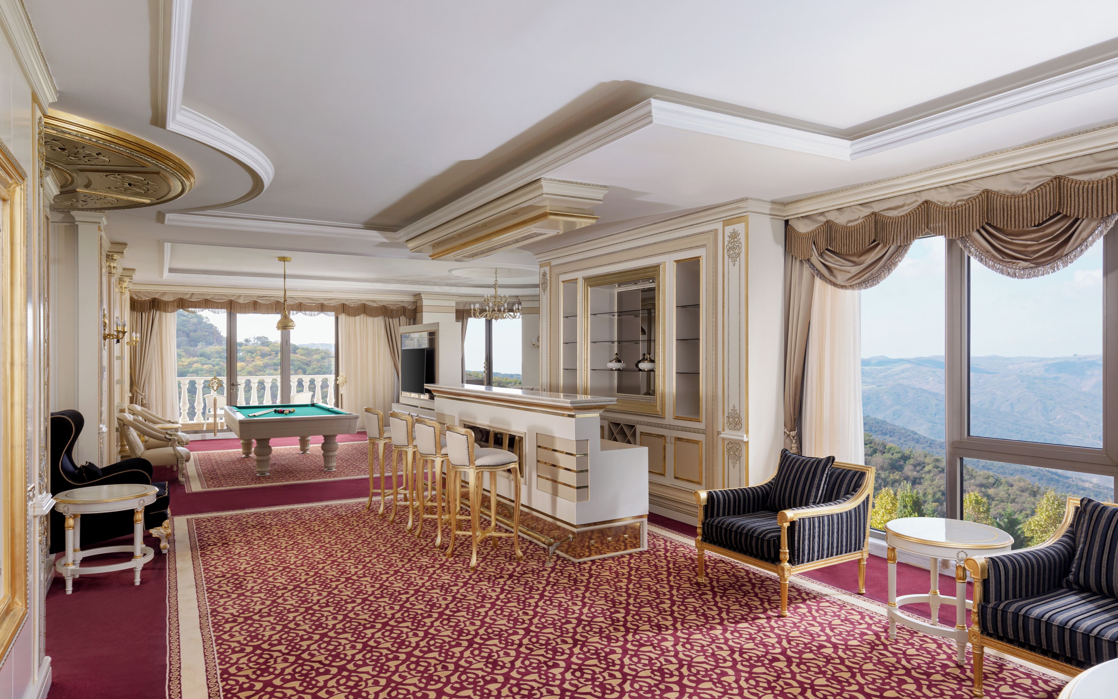 panorama suite two bedroom | 1 bedroom, minibar, in-room safe, desk