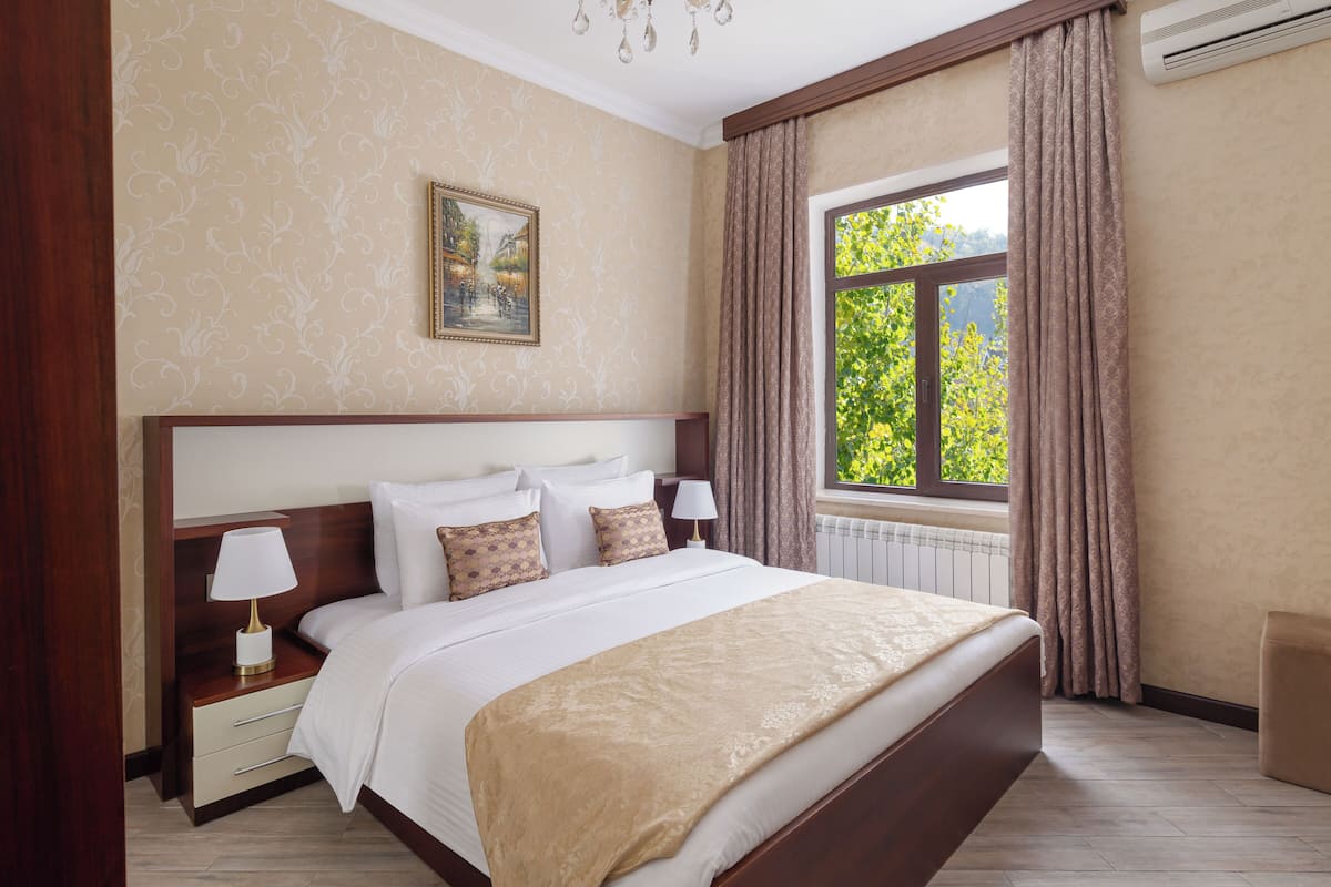1 bedroom, minibar, in-room safe, desk
