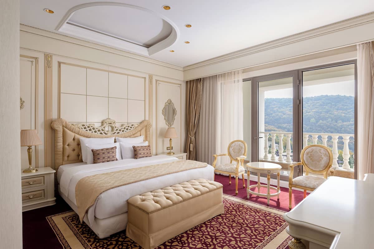 presidential suite | 1 bedroom, minibar, in-room safe, desk