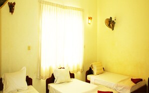 In-room safe, iron/ironing board, free WiFi - Garden House Guesthouse (Siem Reap)