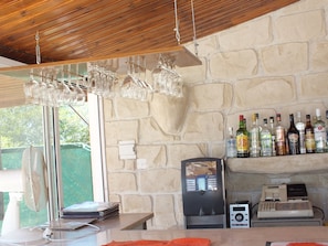 Bar à beira da piscina
