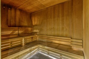 Sauna, steam room - Comfort Aparthotel Antibes Le Maestria (Antibes)