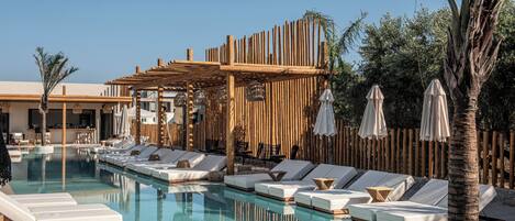 Udendørs pool, liggestole