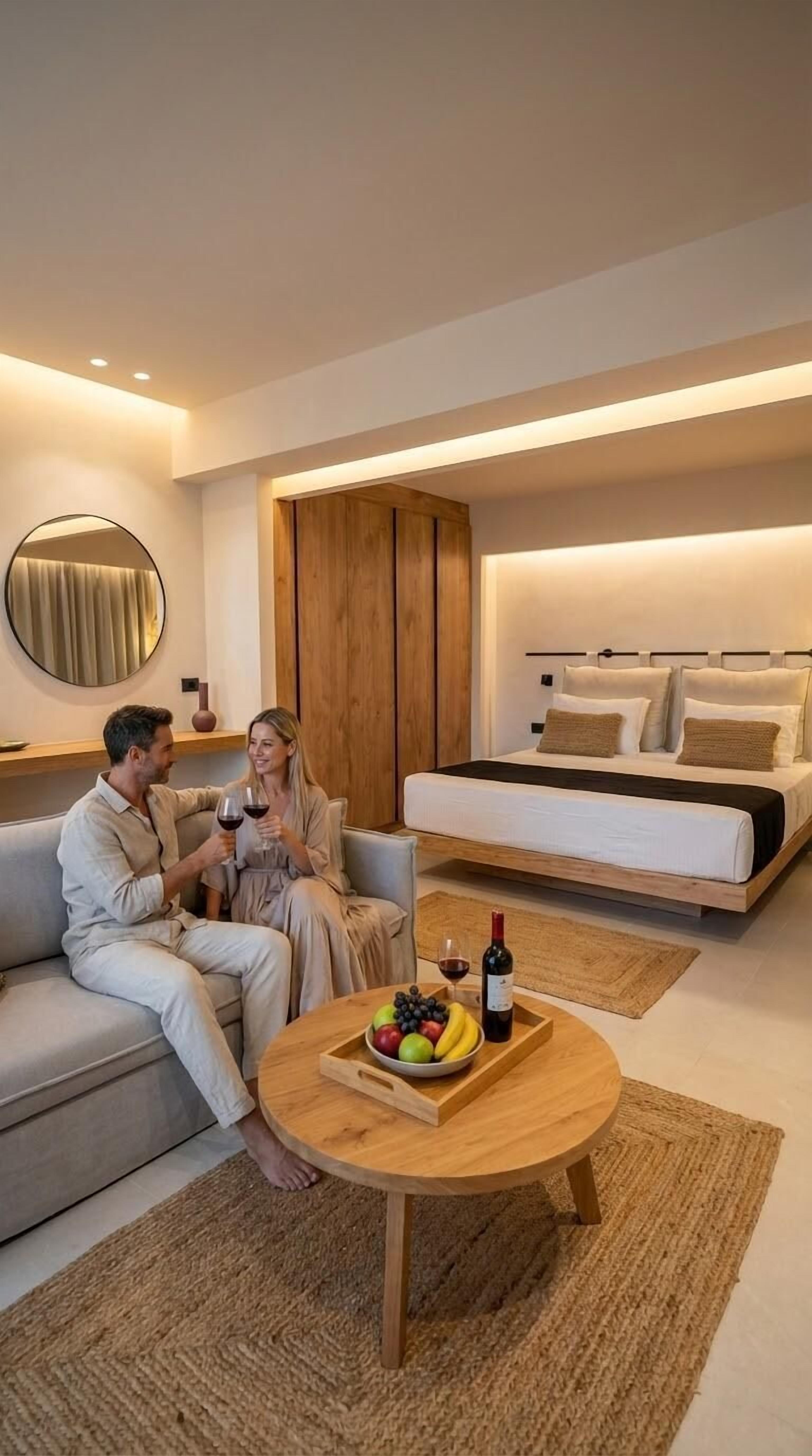 Superior suite | In-room safe, blackout drapes, soundproofing, iron/ironing board