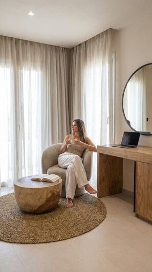 Junior suite | Caja fuerte, cortinas opacas, sistema de insonorización