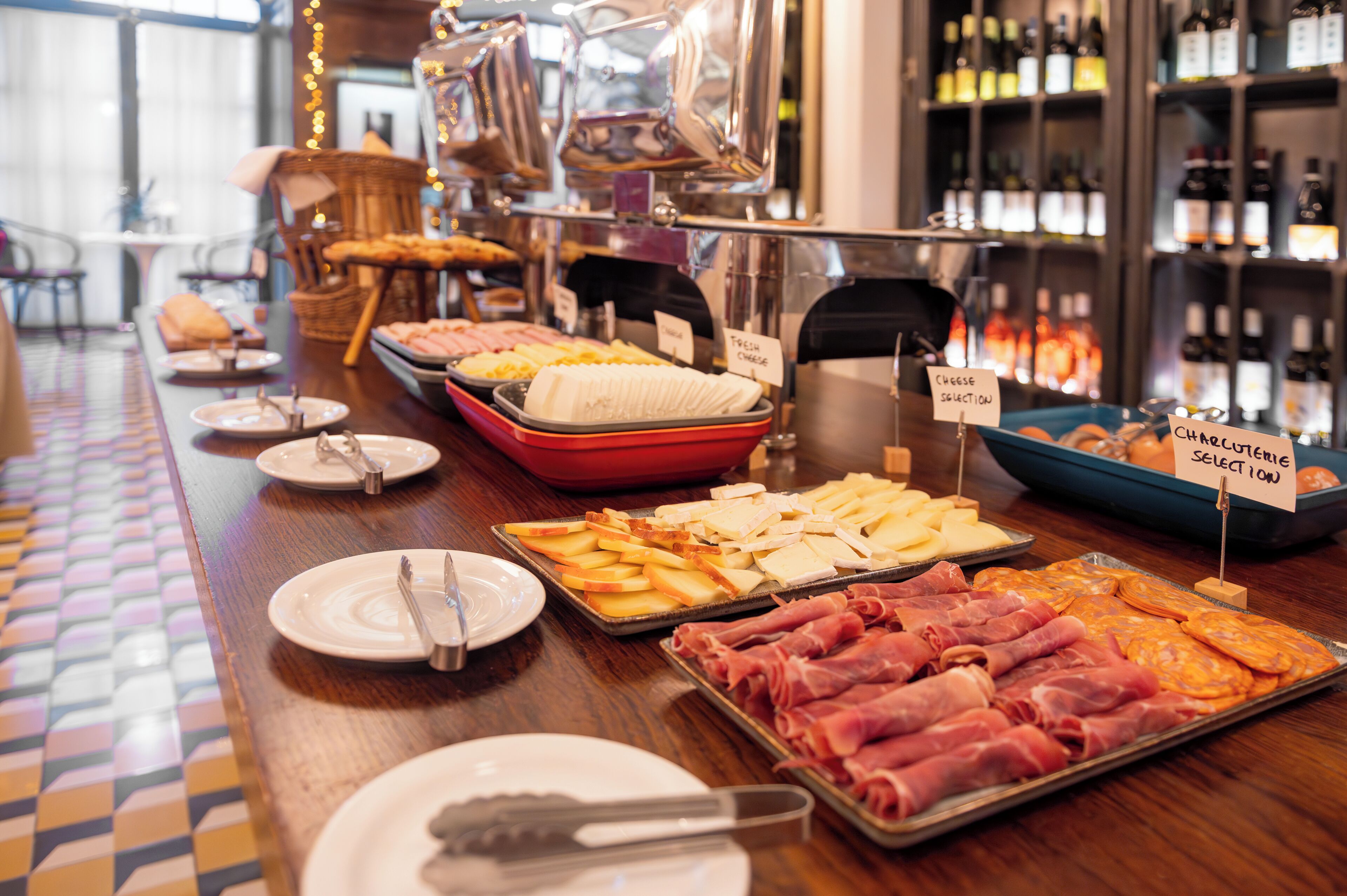 Daily buffet breakfast for a fee