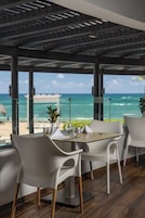 7 restaurantes: opção de café da manhã, almoço e jantar