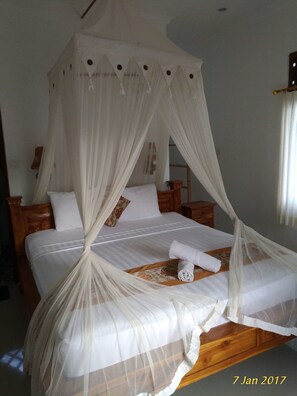 Standard Room (Without Air Conditioning ) - Praety Home Stay (Ubud)