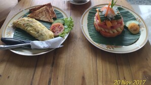 餐飲