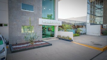 Fachada de la propiedad