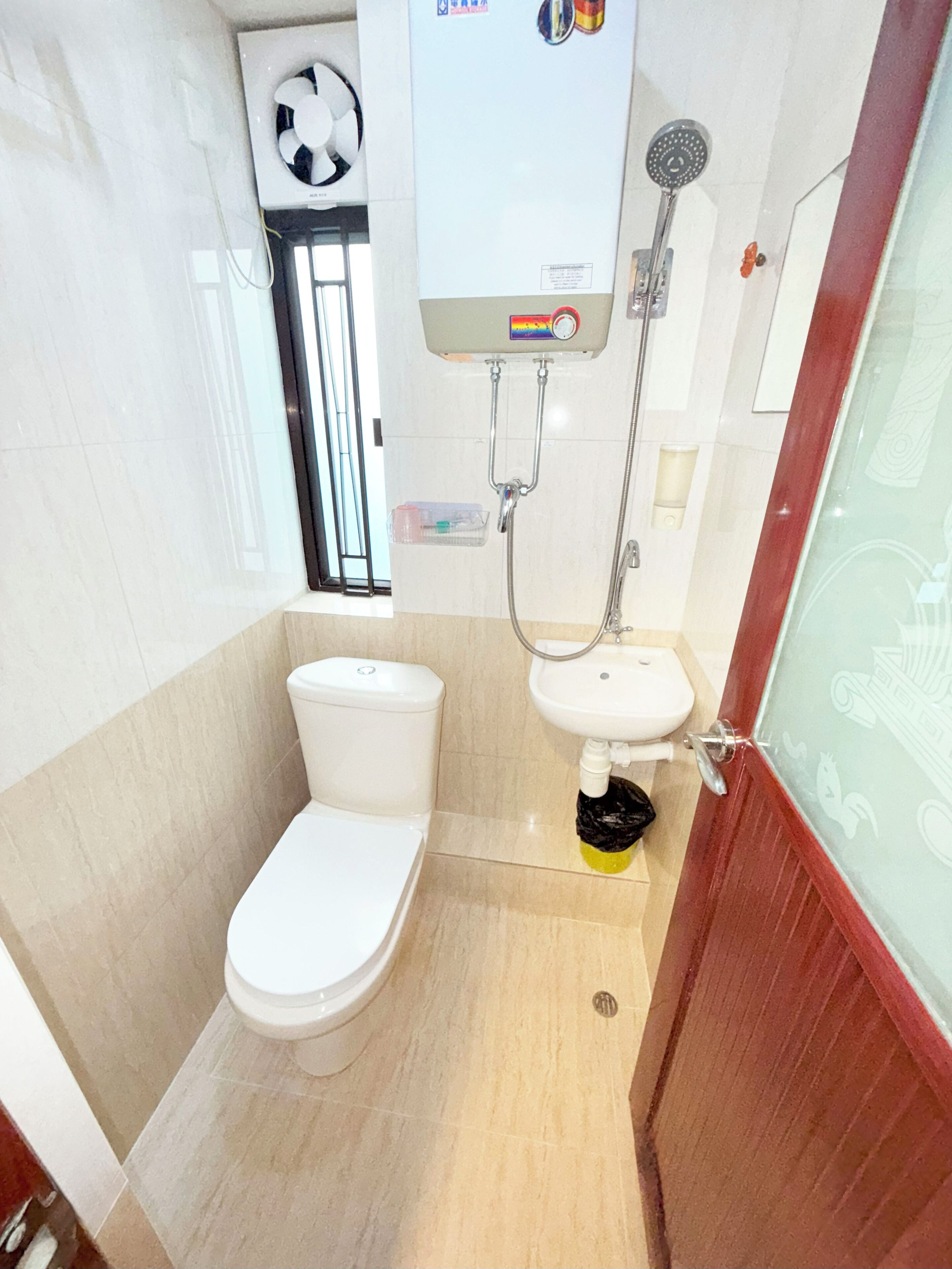 Deluxe Tek Kişilik Oda, 1 Tek Kişilik Yatak, Banyolu/Duşlu | Banyo | Saç kurutma makinesi, terlik, havlu 