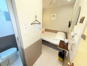 Dobbeltrom – deluxe, 1 dobbeltseng, eget bad | Strykejern/-brett, wi-fi (inkludert) og sengetøy