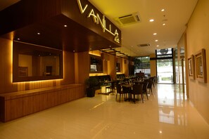 Daily buffet breakfast (IDR 55000 per person)