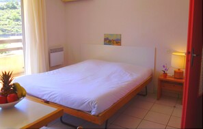 Coffres-forts dans les chambres, Wi-Fi gratuit, draps fournis