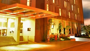 Exterior - Kyriad Hotel Airport Jakarta (Tangerang)