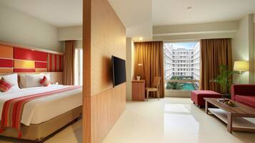 In-room safe, desk, blackout drapes, soundproofing