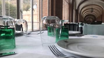 Breakfast, lunch, dinner served; Spanish cuisine, garden views