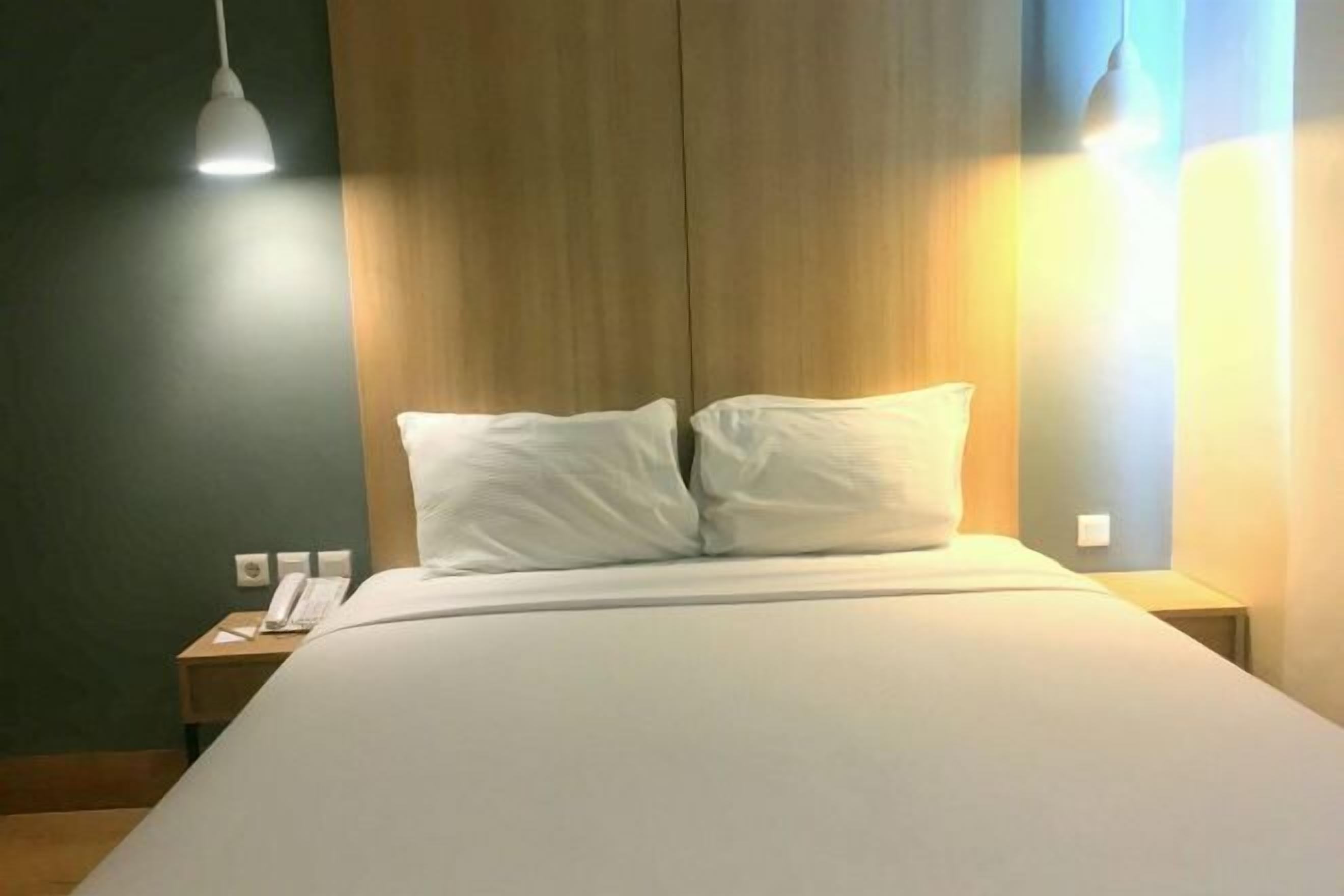 In-room safe, desk, free WiFi, bed sheets