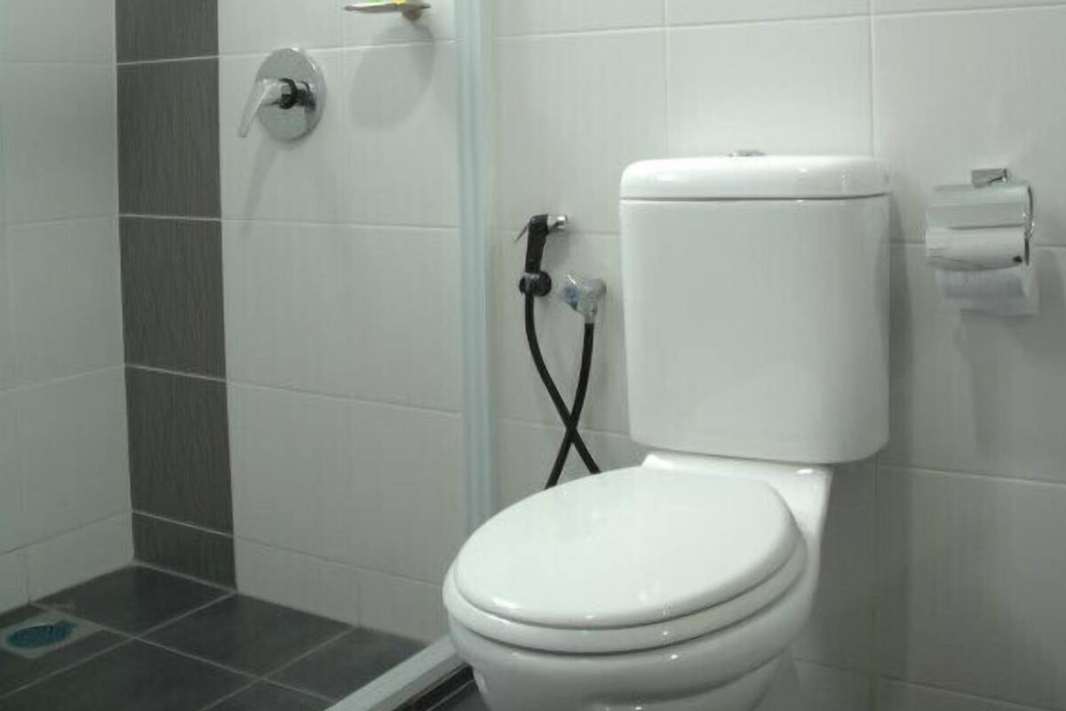 Duş, saç kurutma makinesi, havlu