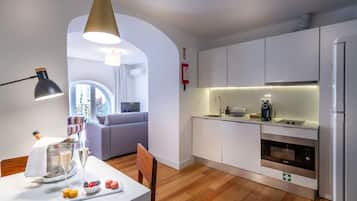Deluxe Suite | Private kitchenette