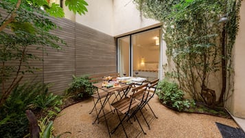 Premium Suite, Garden View | Terrace/patio