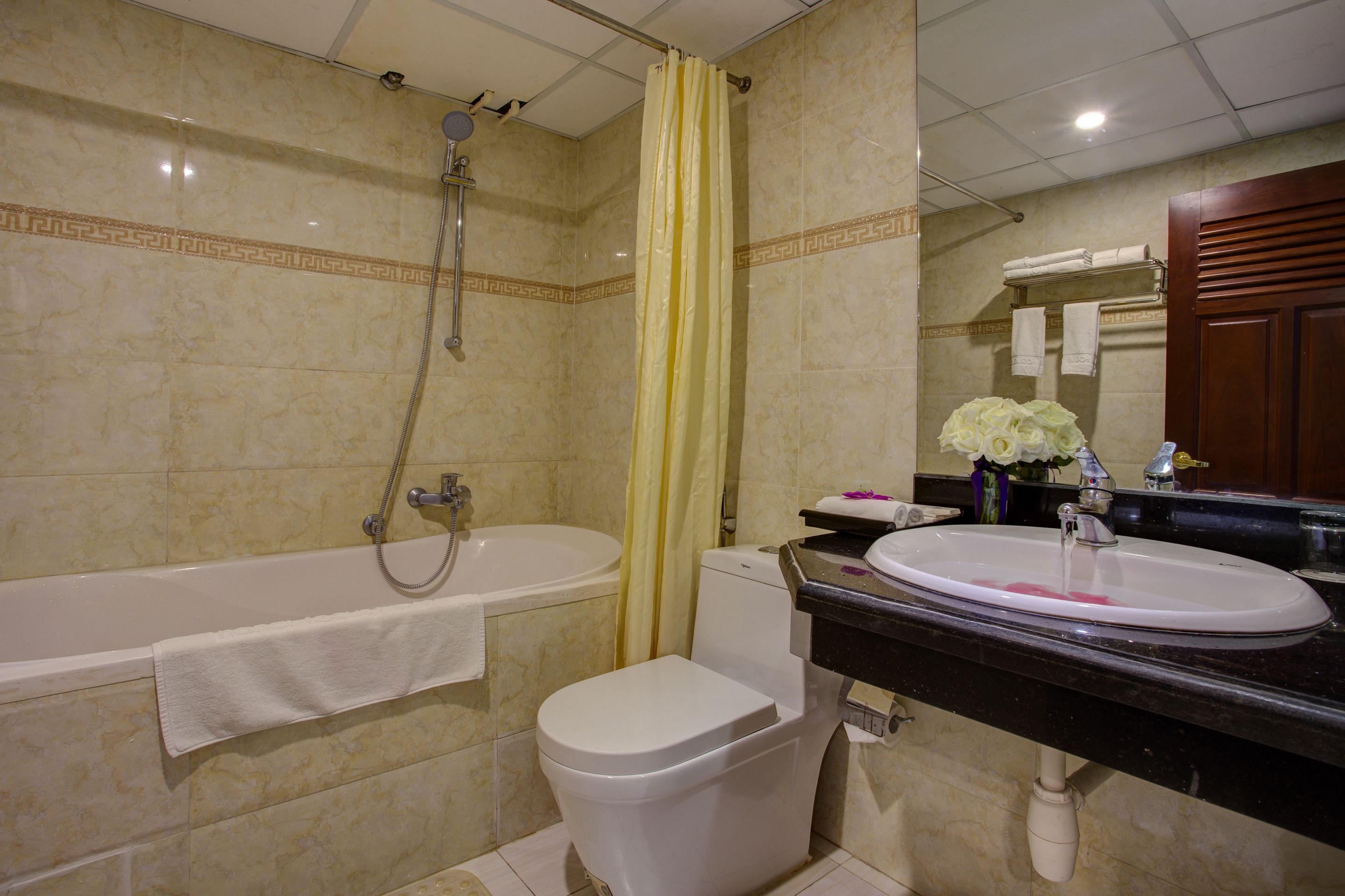 1 bedroom, minibar, in-room safe, desk