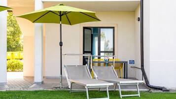 Premium Apartment, 2 Bedrooms (Ground Floor) | Terrace/patio