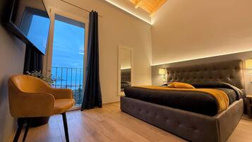 Deluxe Double Room, Sea View, Annex Building | Minibar, desk, free WiFi, bed sheets
